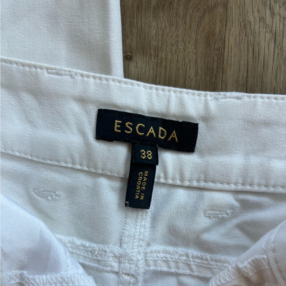 Esacada White Pants